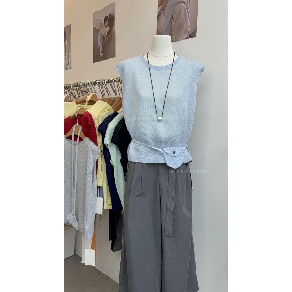 MC21.studios เสื้อกล้ามไหมพรมตาข่ายคอกลม ทรงหลวม วิสคอส 85% โพลี 15% แถมกระเป๋าใบเล็กสีเดียวกัน a470