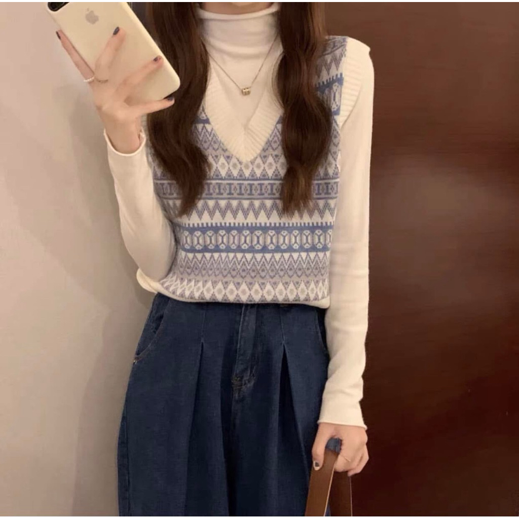 เสื้อสเวตเตอร์ Gile ลาย QC 2hand size S