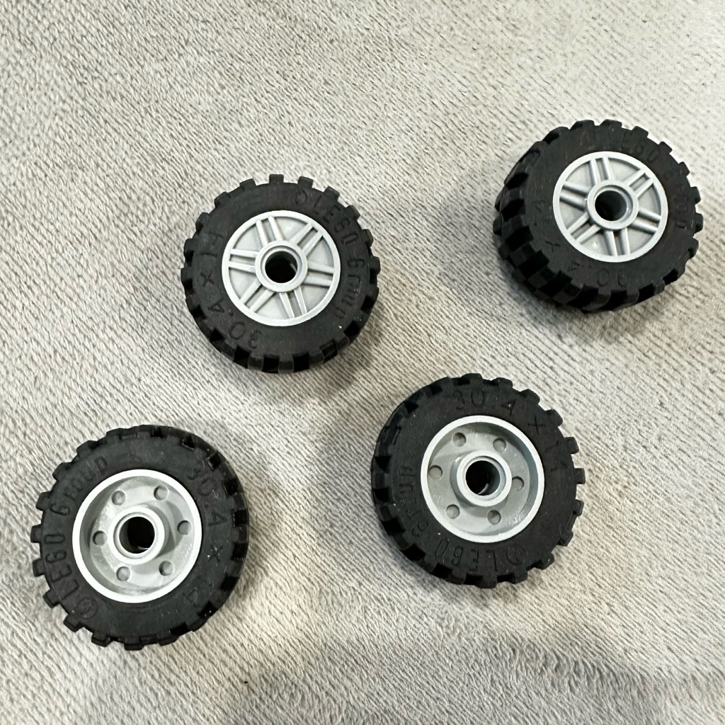 Combo 4 เส้น 30.4 x 14mm & 18 x 14mm ล้อ (ID: 92402) – LEGO ของแท้