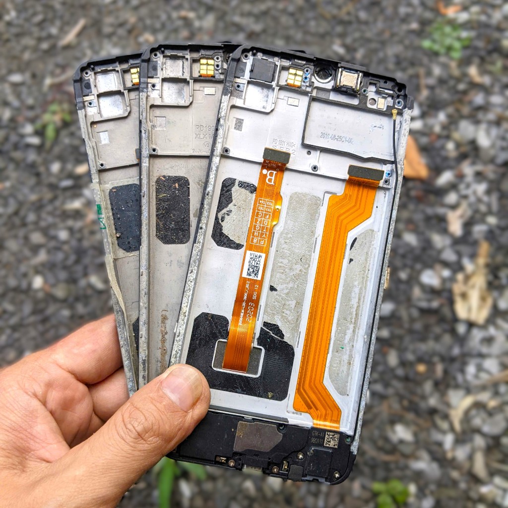 Vivo Y11 มีจอเสียหาย ไม่มีบอร์ดหลัก ไม่มีเคส รับชิ้นส่วน (แบตเตอรี่ Vivo B-G7) - กรอบ / ประกอบการชาร