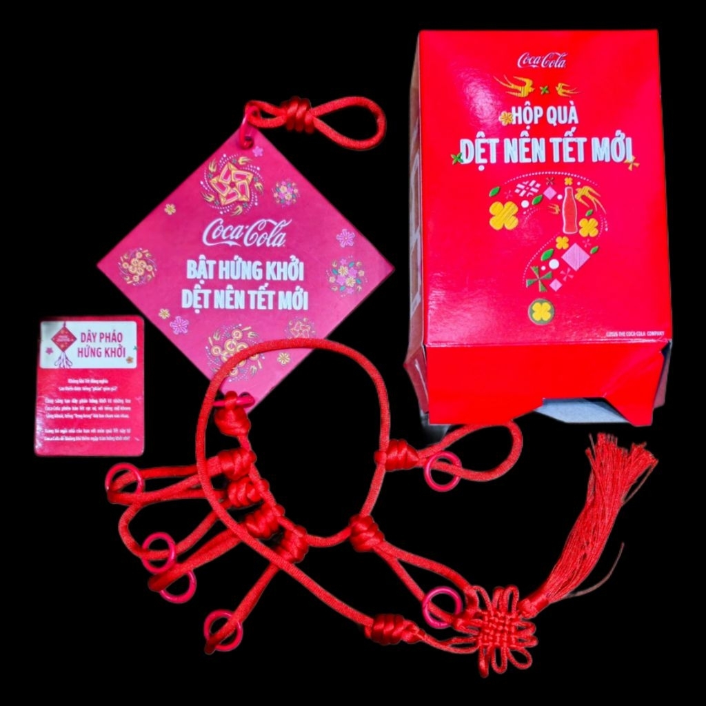 (ของสะสม) Coca Cola Vietnam New Year 2026 สายแขวนตกแต่ง