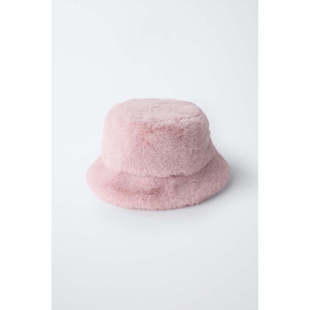 หมวกขน Zara aut*****