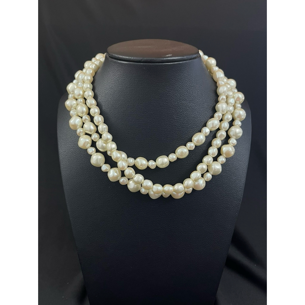 DNT0008 – สร้อยคอ SI JAPANESE - 3 STRING PEARL BRACELET - BEADS ใหญ่และเล็กธรรมชาติ - ล็อคบาร์คลาสสิ