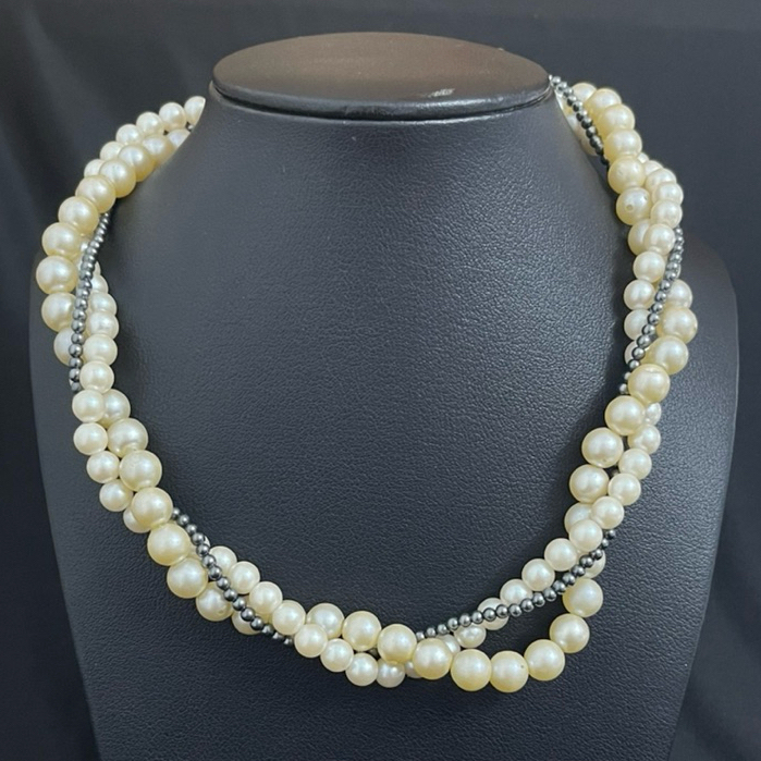 DNT0019 – สร้อยคอ SI JAPANESE WITH GREY BEADS – สไตล์คลาสสิก