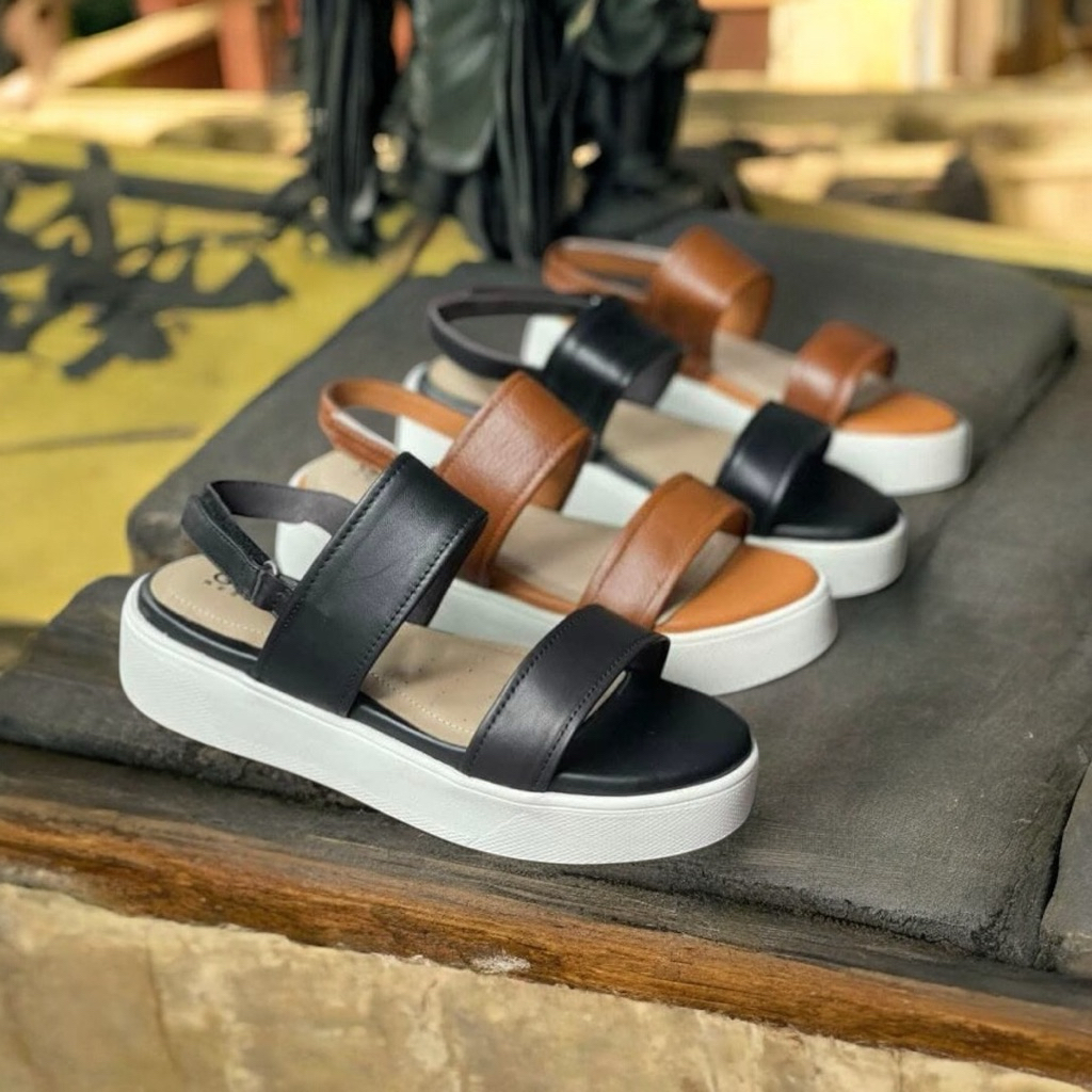 รองเท้าแตะหนังแท้พร้อมพื้นรองเท้า geox ซุปเปอร์ไฟ พื้นรองเท้าระบายอากาศ