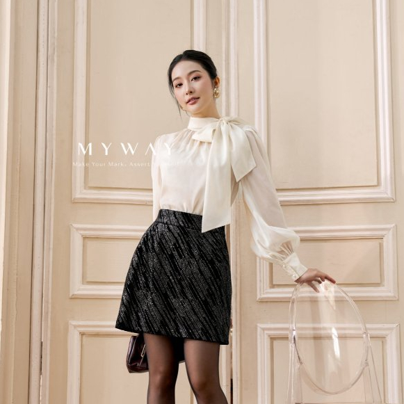 เสื้อเชิ้ตผู้หญิง MY WAY ทรงหลวม คอปก stylized 5MA15296