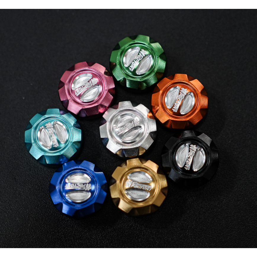ปุ่มเปิดท้ายอลูมิเนียม CNC สําหรับ Vespa ทุกรุ่น ยี่ห้อ HT FACTORY