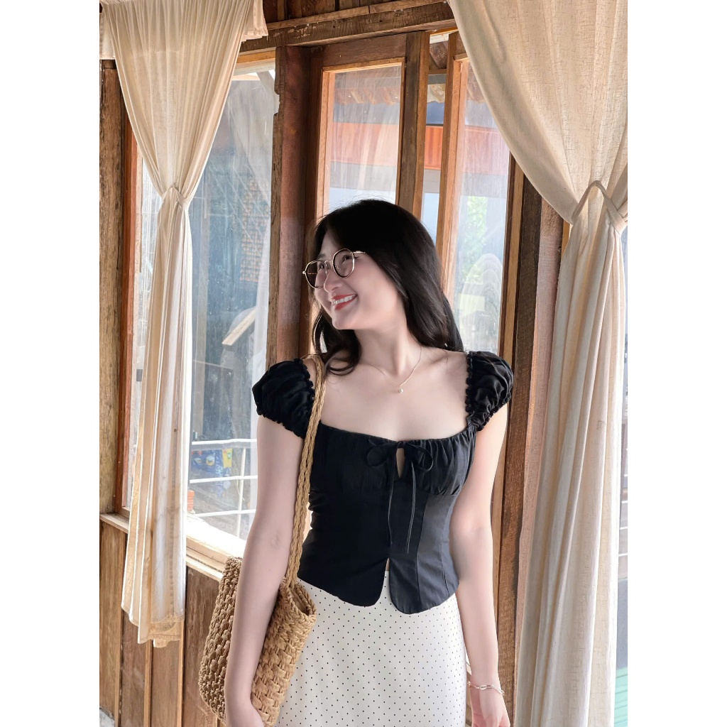 เสื้อกาวน์แขนระบายจับจีบหน้าอก [บ้านวันพีช]