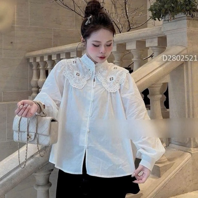 TMT HOUSE เสื้อคอเต่าลูกไม้แขนยาวทรงหลวม