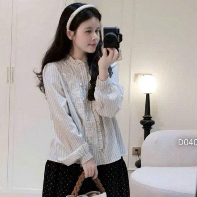 TMT HOUSE เสื้อคอเต่าแขนยาวลายดอกไม้สุดหรู