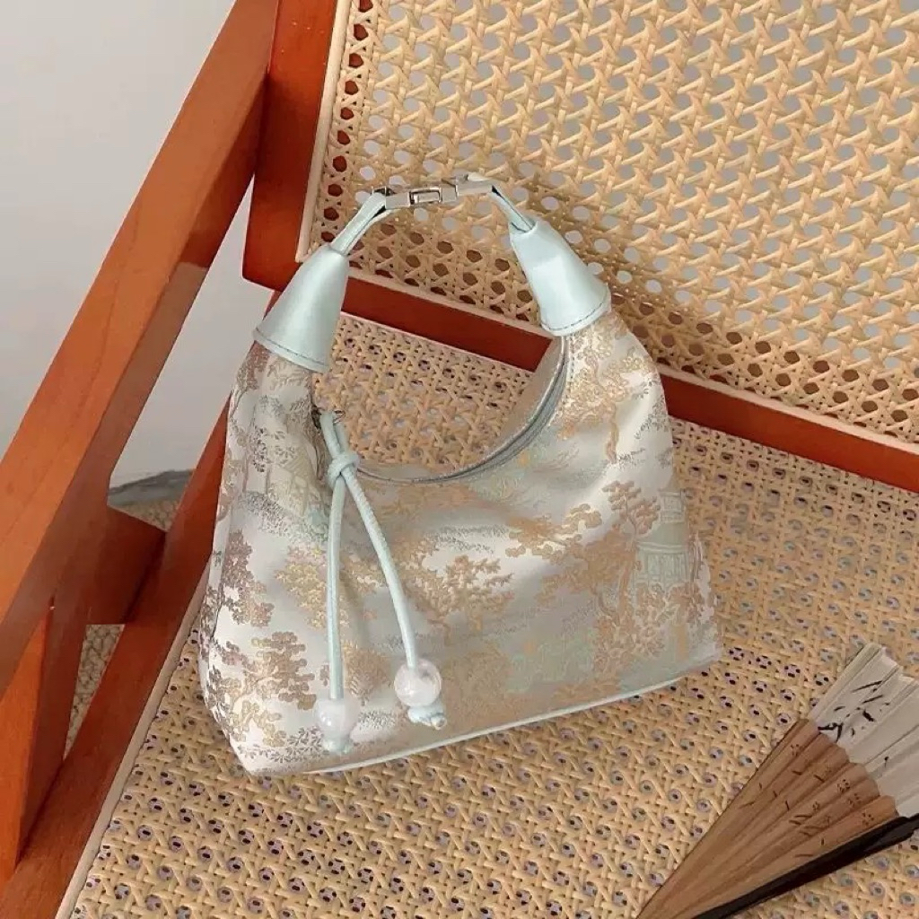 [IMPORTED DIRECTLY TAOBAO] SUPER BEAUTIFUL EMBROIDERED กระเป๋าถือโบรเคด - KHOCUATHY