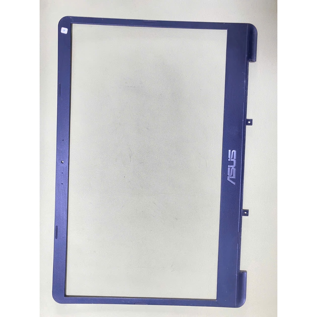 เปลี่ยนเคสแล็ปท็อป Asus X411U รุ่นเก่า