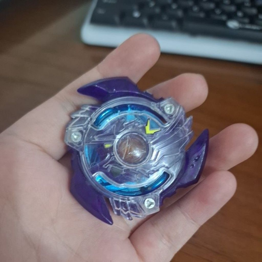 Beyblade Takara Tomy B-64 Victory Valkyrie