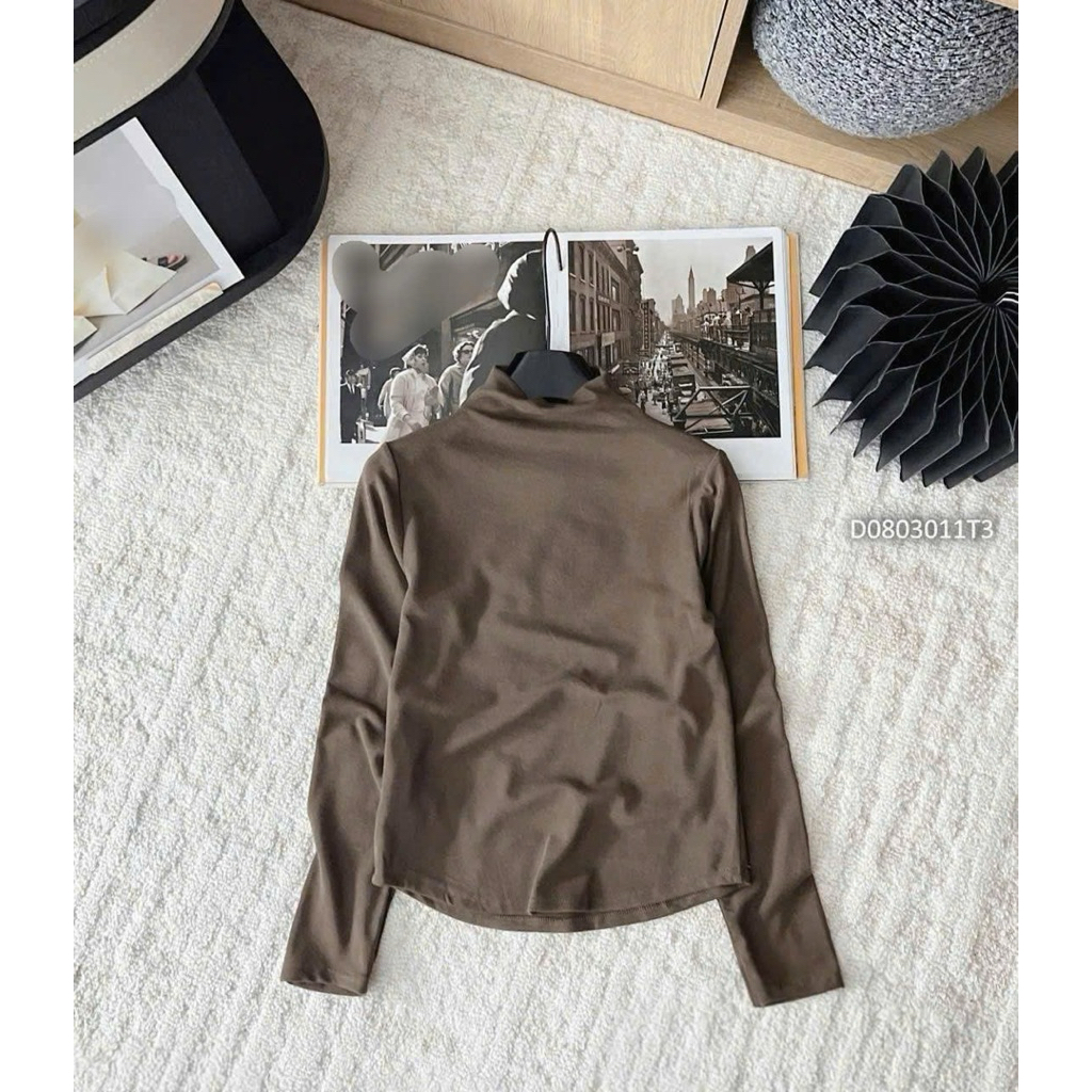 TMT HOUSE เสื้อยืดสีพื้นแขนยาวคอปกสูงสุดหรู