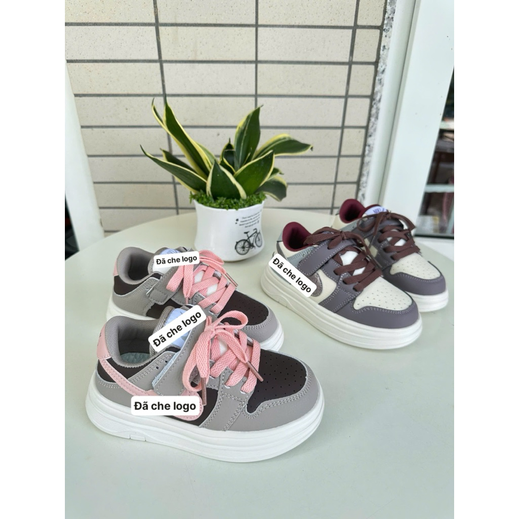 Sz28-38 [+SOCKS] รองเท้ากีฬาสําหรับเด็กดีไซน์ไดนามิก หนังนิ่ม พื้นยาง SUPER LIGHT ปิดตีนตุ๊กแกสะดวก 