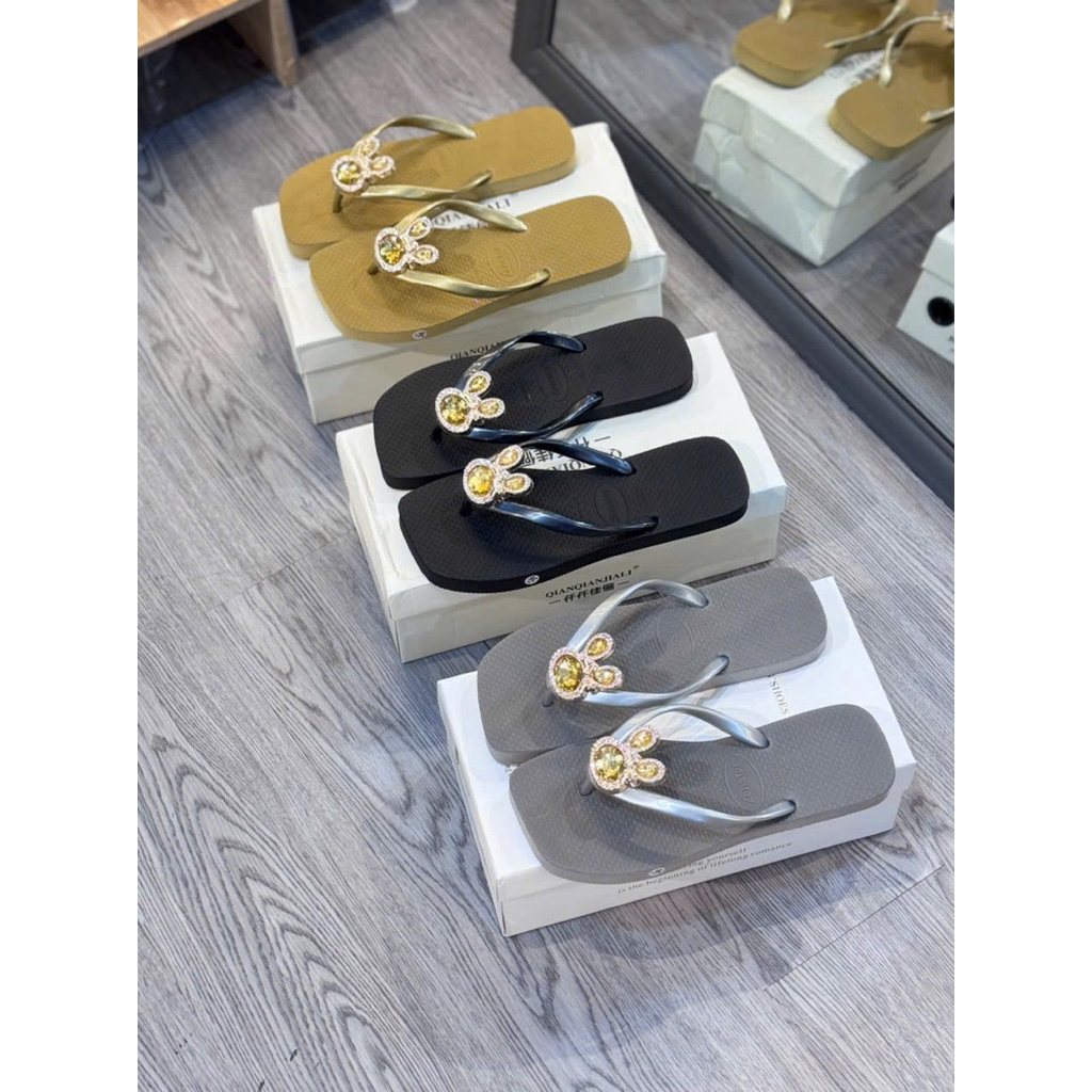 BEAUTIFUL RABBIT CHARM SLIPPERS WITH BEAUTIFUL FOAM SOLES