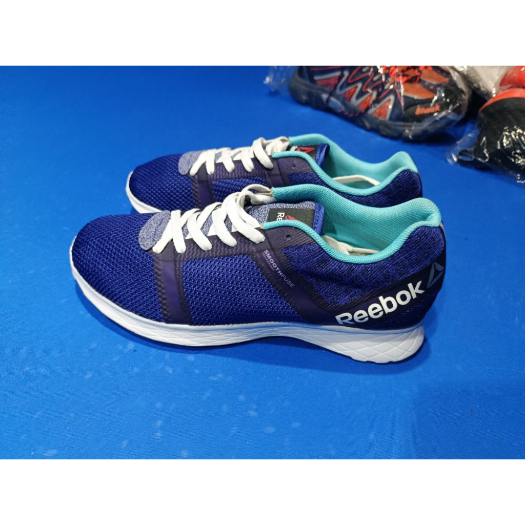 รองเท้าวิ่ง Rebox ไซส์ 40.5 (เท้า 26cm) 2มือ