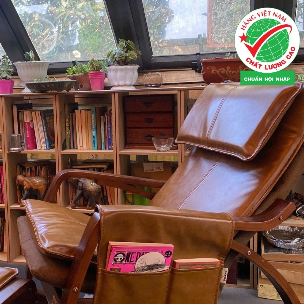 หนัง Poang Carola retro 2026