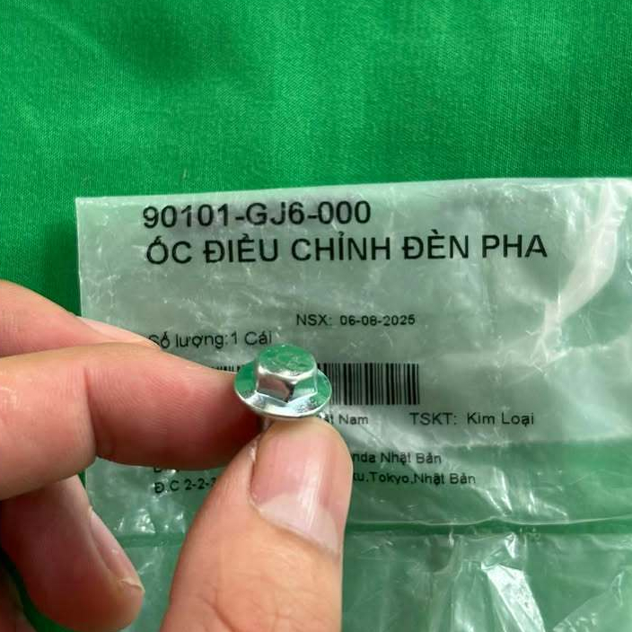 สกรูปรับไฟหน้า Future neo 125 รหัส 90101-GJ6-000