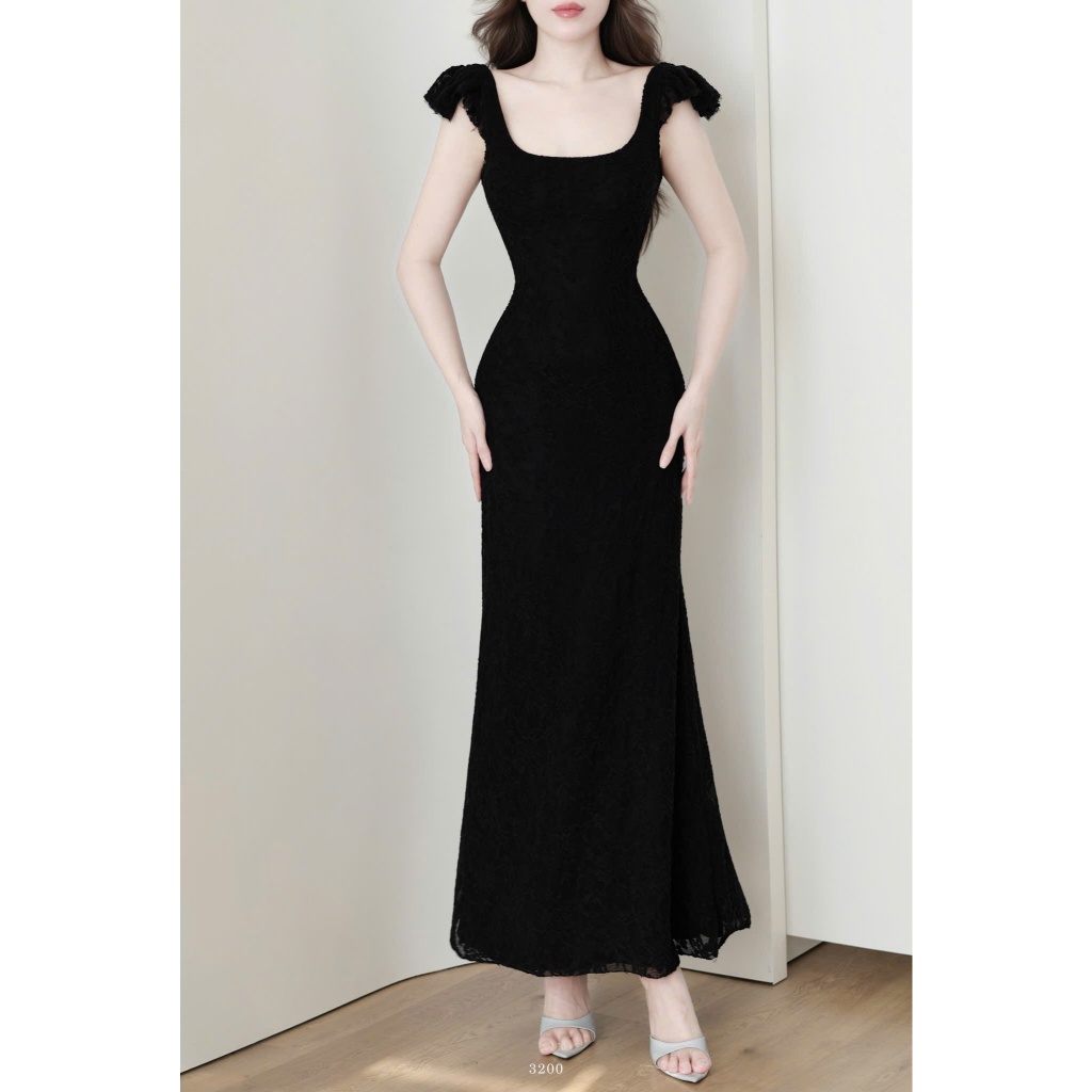 TADstore - Ume Maxi Dress คอ U และแขนยาว