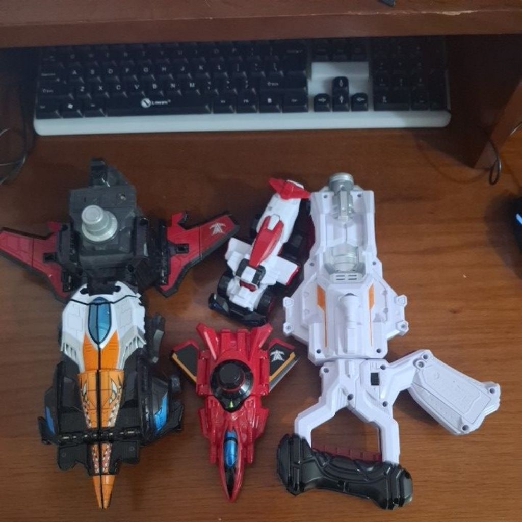 DX VS Changer Lupinranger vs Patranger, ฟิกเกอร์ของเล่น DX Good Striker