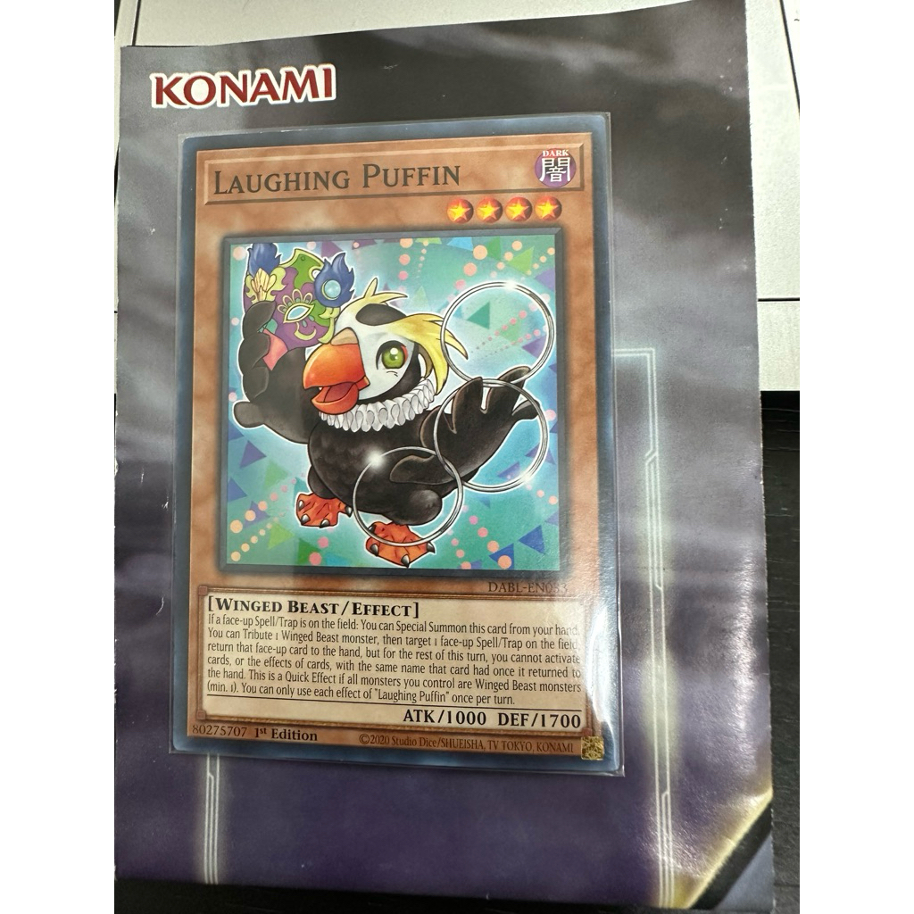 การ์ด Yugioh! Puffin หัวเราะ (การ์ดจริง)
