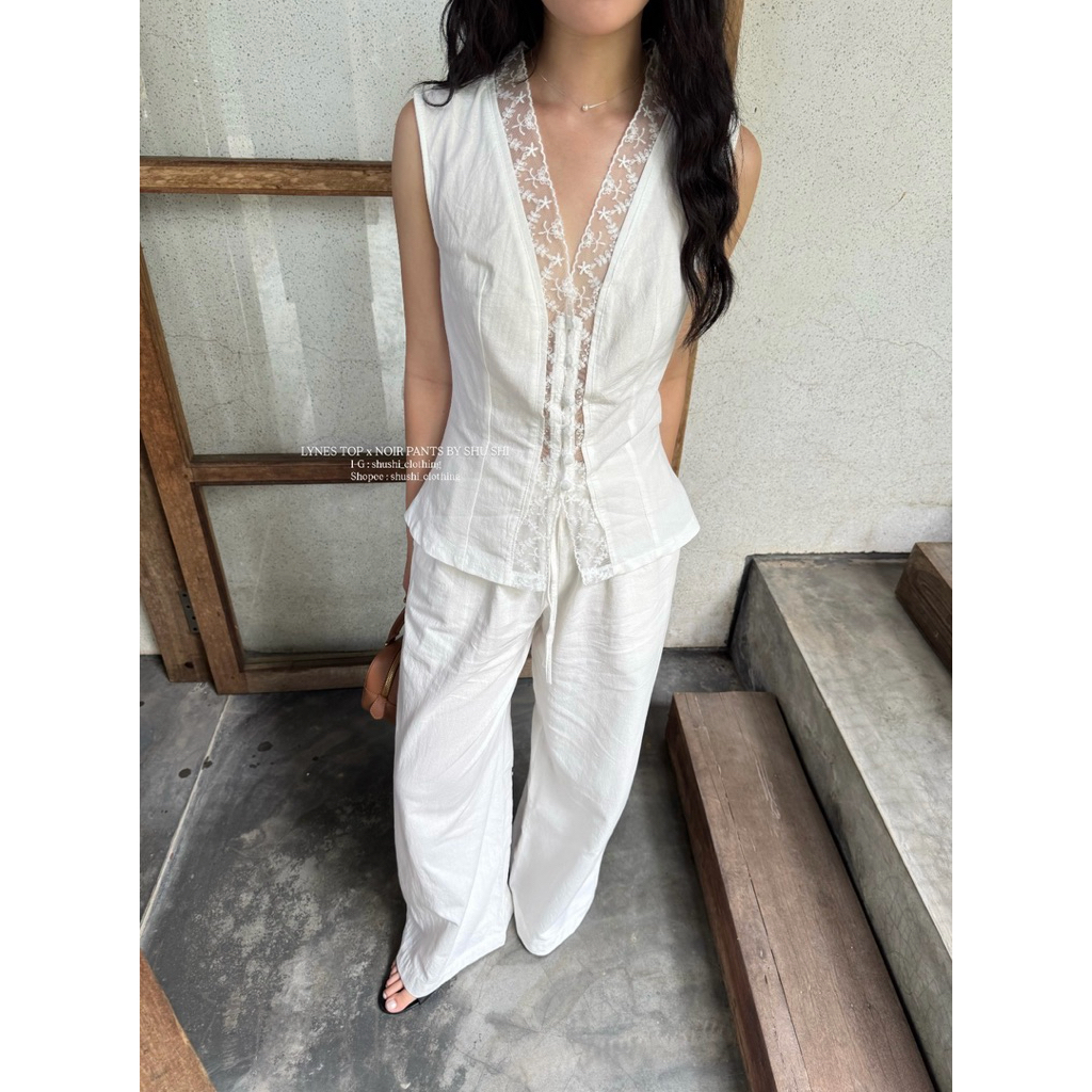 Lynes Top | เสื้อเชิ้ตผ้าฝ้ายและลูกไม้ใต้วงแขน (ภาพเดิม)