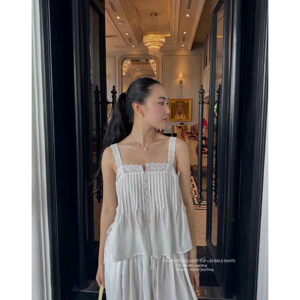 เสื้อจับจีบ Coquette | เสื้อลูกไม้เอวผ้าฝ้ายผสม (รูปเดิม)