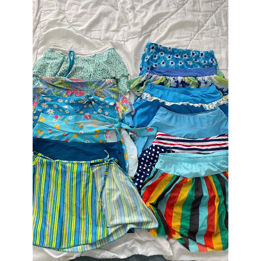 Size XS S เดรสว่ายน้ํา บิกินี่เกาะอก ชุดไปทะเลฤดูร้อนเท่ๆ มือสอง y2k thrift vintage