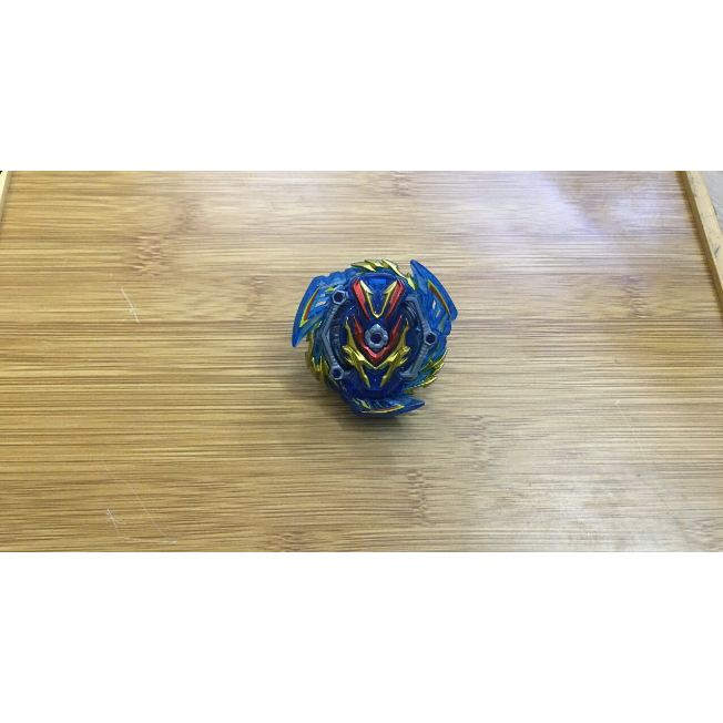 [TAKARA TOMY] Beyblade burst B-136 Slash Valkyrie (มือสอง)