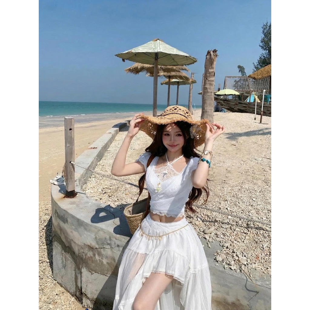 TABISHOP ชุดเสื้อคล้องคอเปิดไหล่พร้อมกระโปรงหางปลา รูปที่ 2