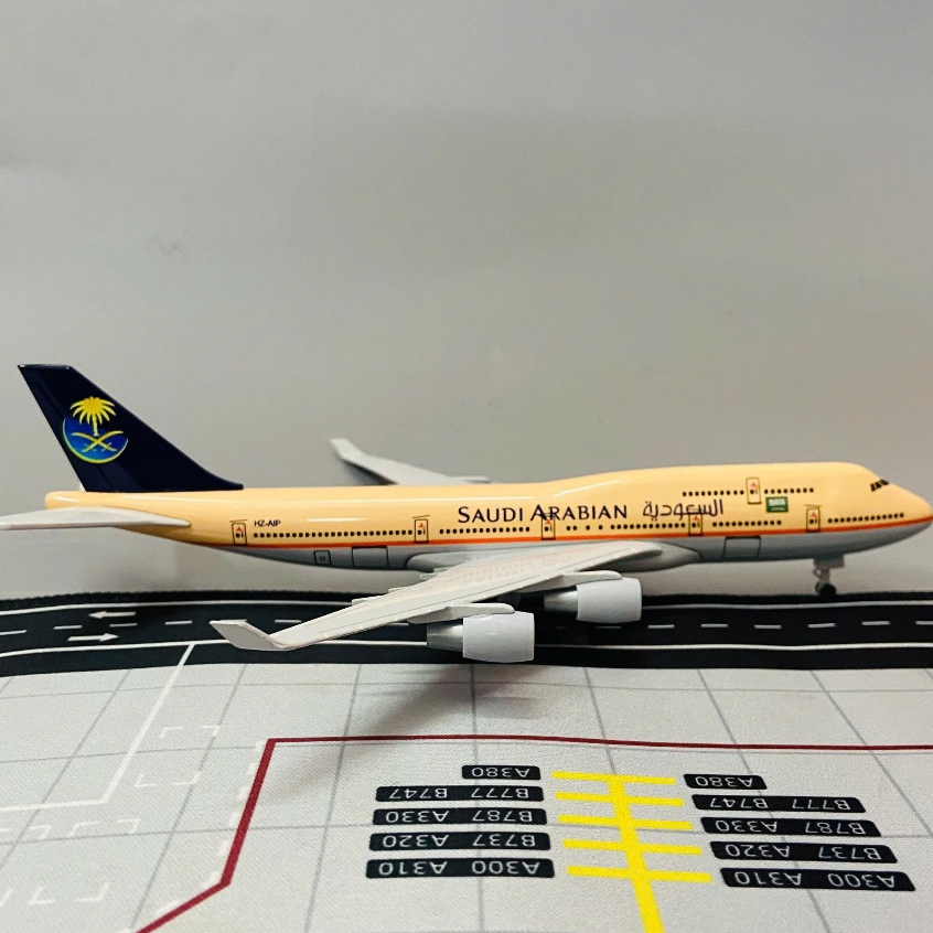 โบอิ้ง 747 ซาอุดี สายการบินอาหรับ รุ่น (1:400 สเกล) | เครื่องบิน รุ่น B747