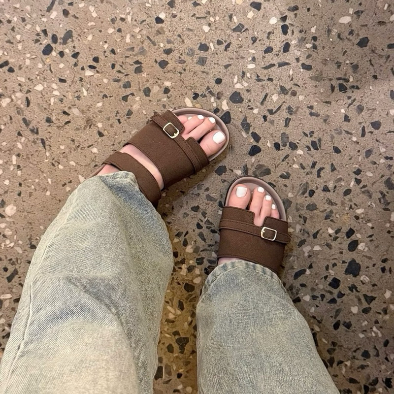 รองเท้าแตะส้นแบนสตรีมี 3 สีพร้อม TERA Square Buckle รหัสสไตล์ใหม่ TA-16