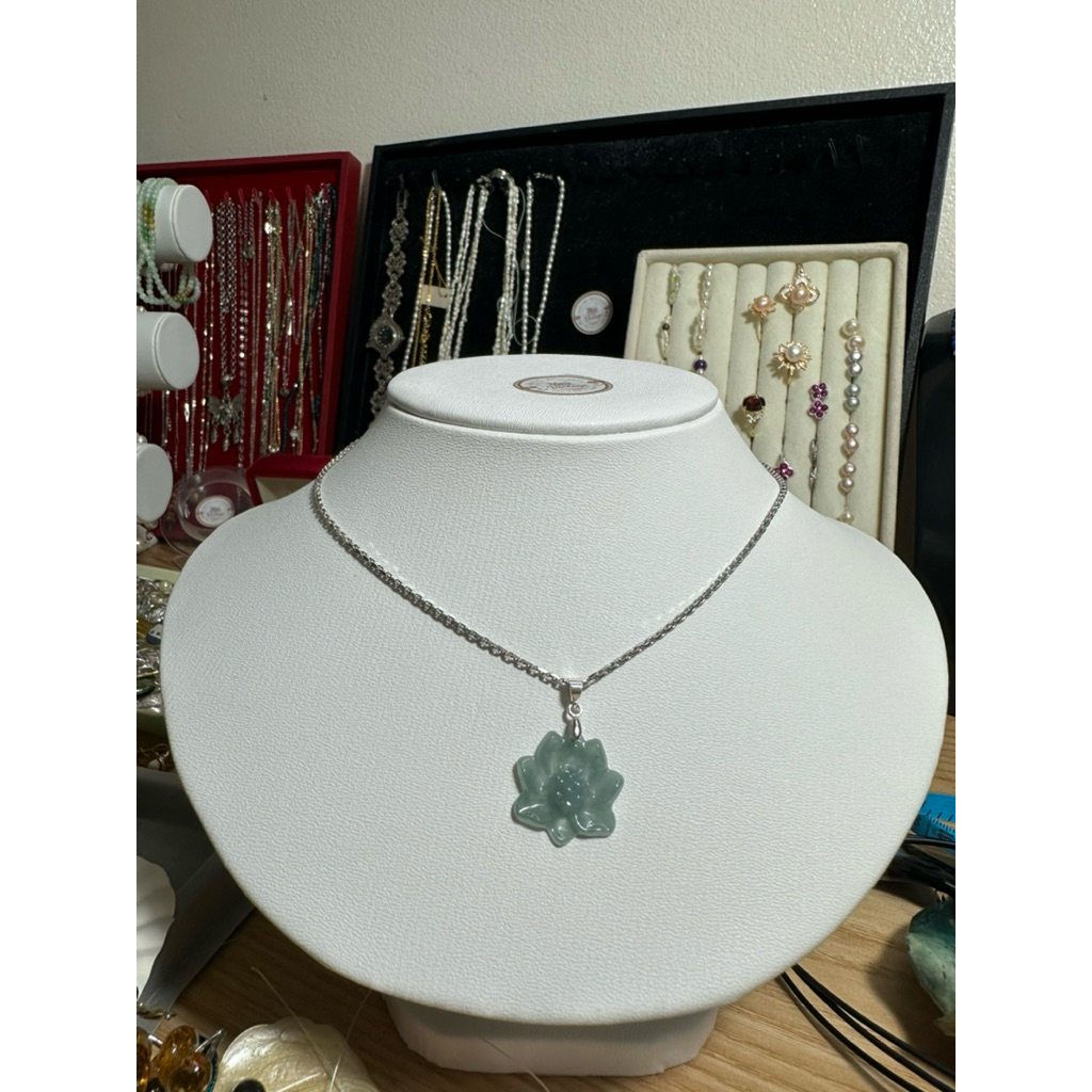 สร้อยคอเทอร์ควอยซ์ใหม่ที่สวยงามและสร้อยคอ ptf