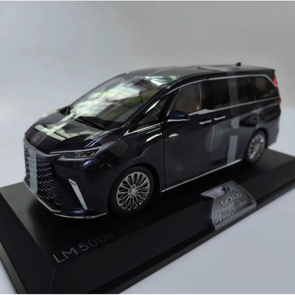 โมเดลรถ Lexus LM500h MPV สเกล 1:18 กล่องเต็ม