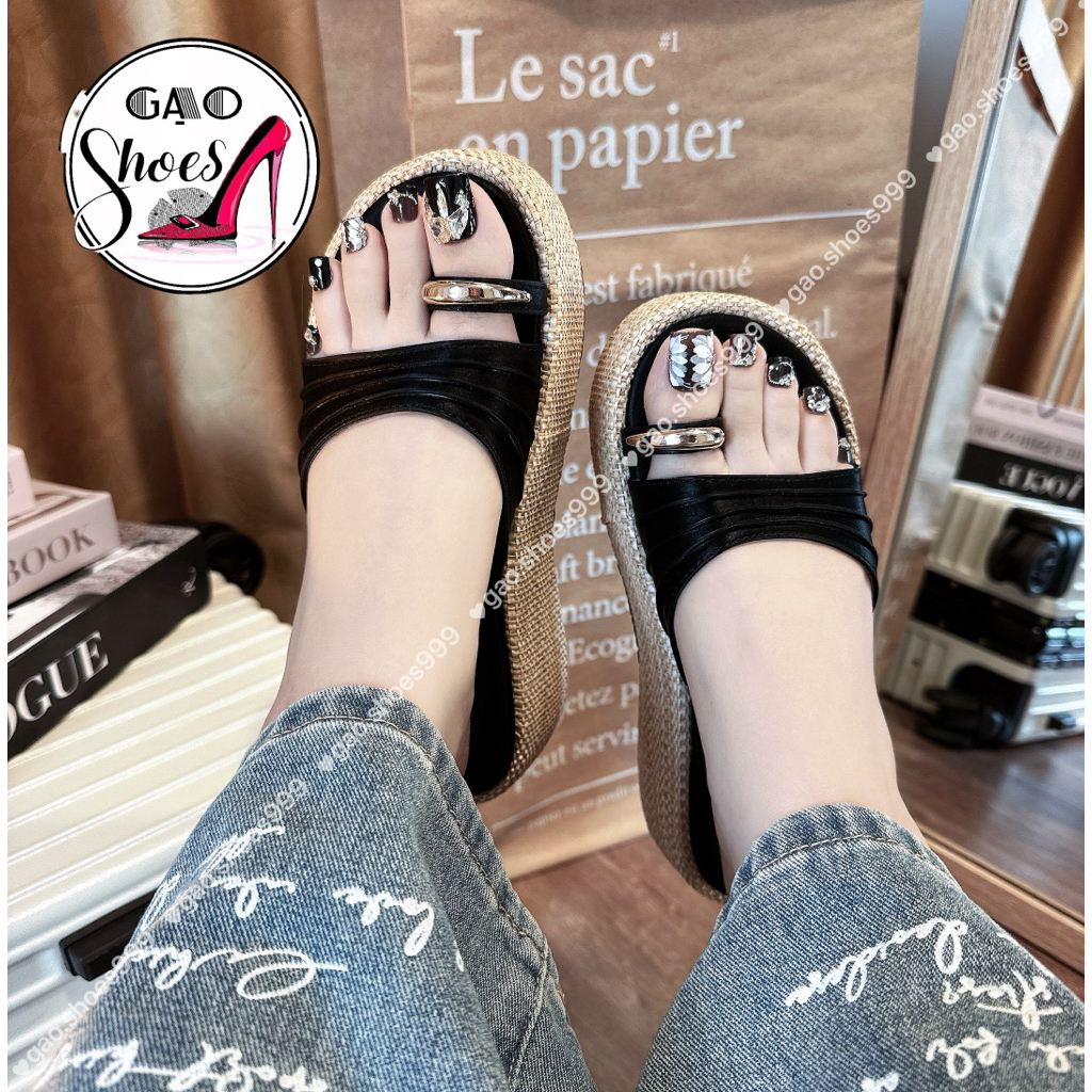 Gao.shoes999 (มีจําหน่ายใน BIGSIZE) รองเท้าแตะขนมปังผู้หญิง, พื้นลิ่มสูง 5 ซม., สายรัดนิ้วหัวแม่มือแ