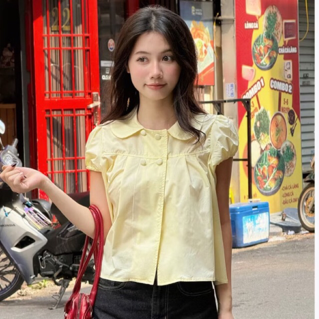 เสื้อเชิ้ตเบบี้ดอลล์สไตล์คอปกบัวพิมพ์ลาย 4 ปุ่มน่ารัก A32