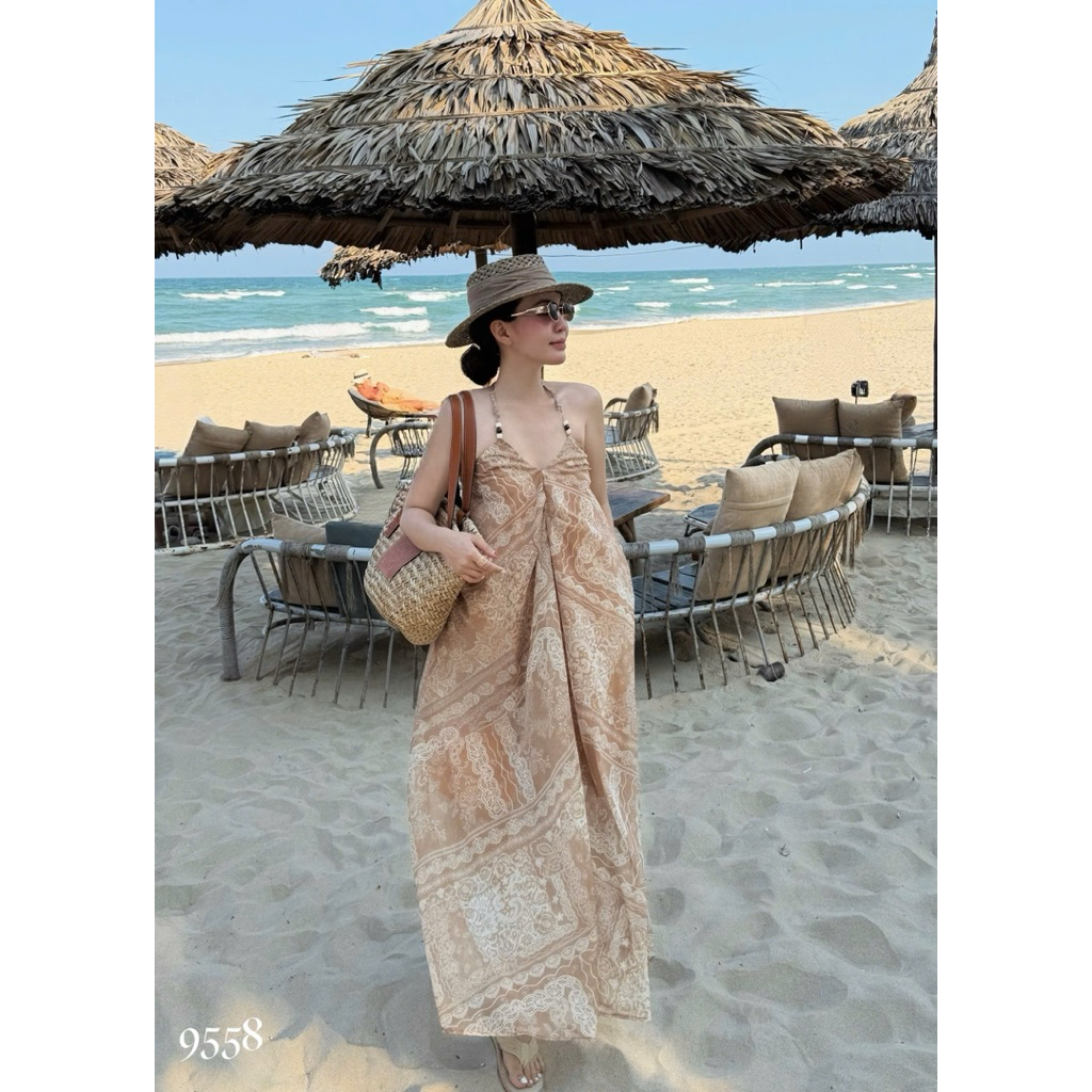 แม็กซี่เดรสลาย 2s พร้อมลูกปัดผสมคอวีและกระโปรงจับจีบ 9558 M/C