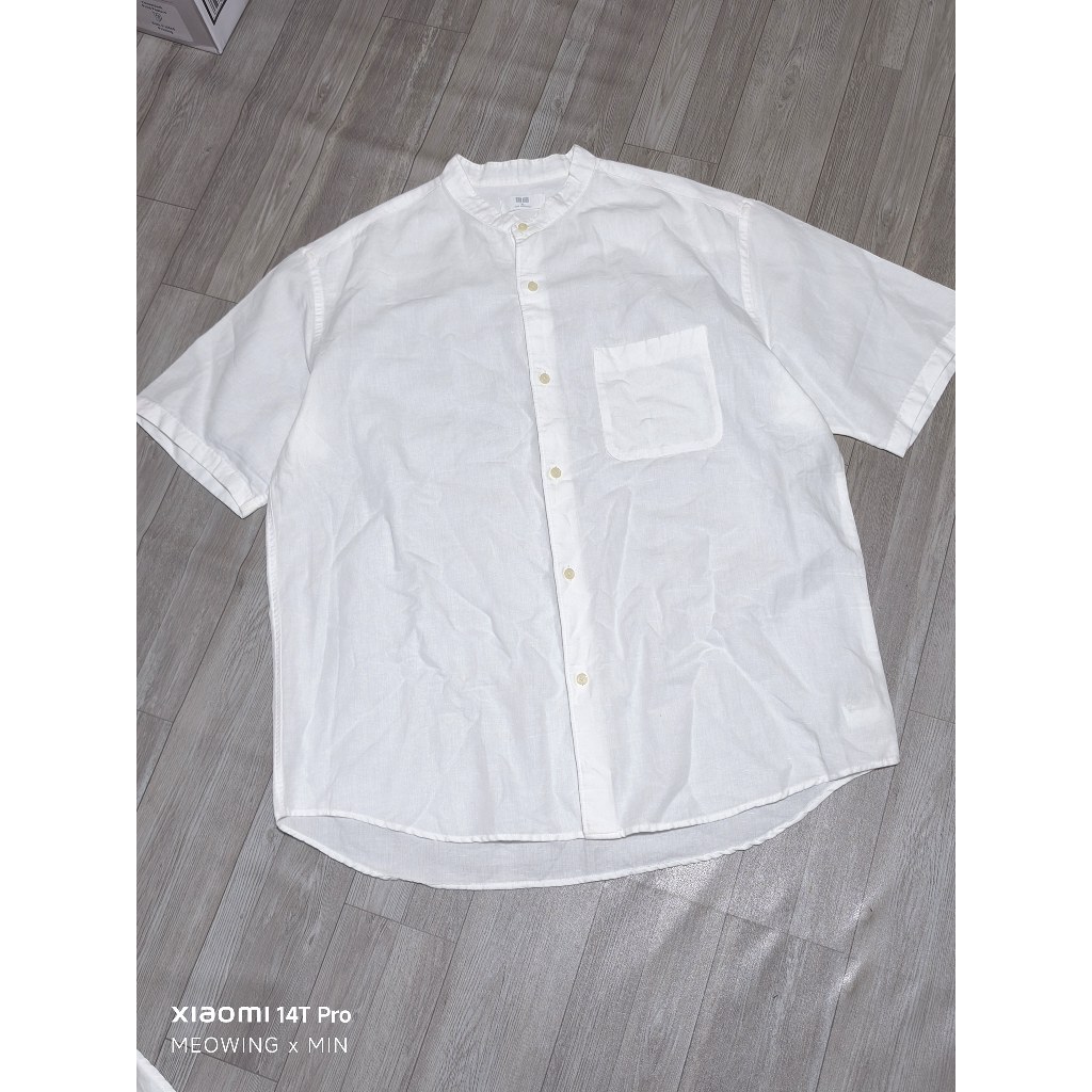 [LIQUIDATION] เสื้อเชิ้ตผู้ชาย U.ni แขนสั้นและปกคอเต่า เหลือ 2 ปุ่ม