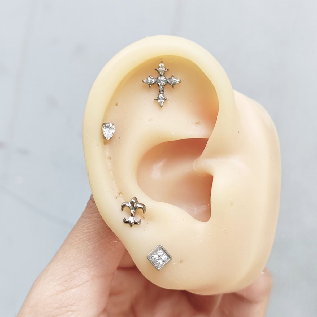 ต่างหู Titanium Titanium G23 สไตล์หัวใจโครเมียม