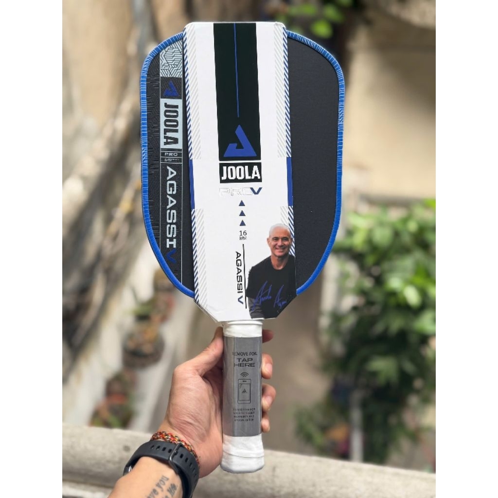 ไม้แบดมินตัน Joola Agassi และgraf (มีด้ามแร็กเก็ตให้)