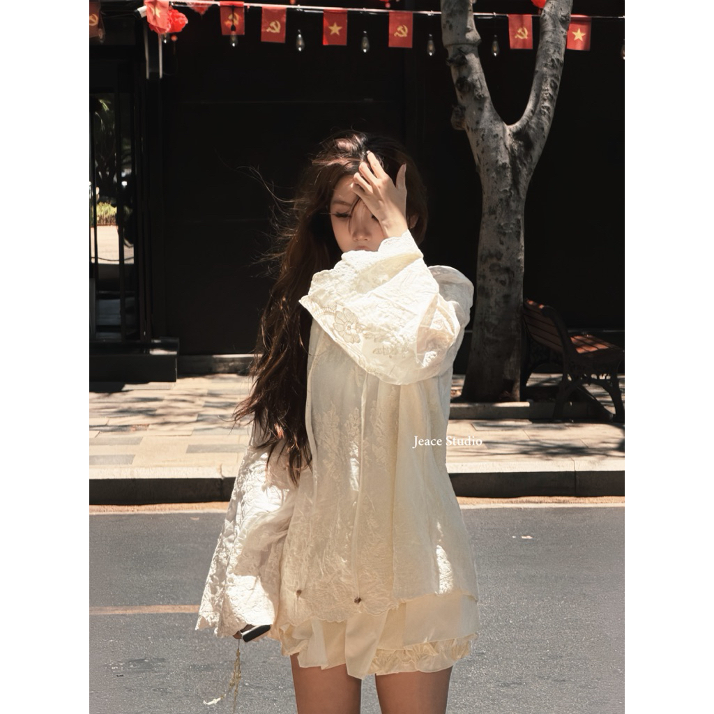 เสื้อเบลาส์ลูกไม้สีขาวเกาหลีของผู้หญิงวินเทจแขนบาน (กางเกงขายปลีก) By Jolie Jeace Studio SET71 FAYE 