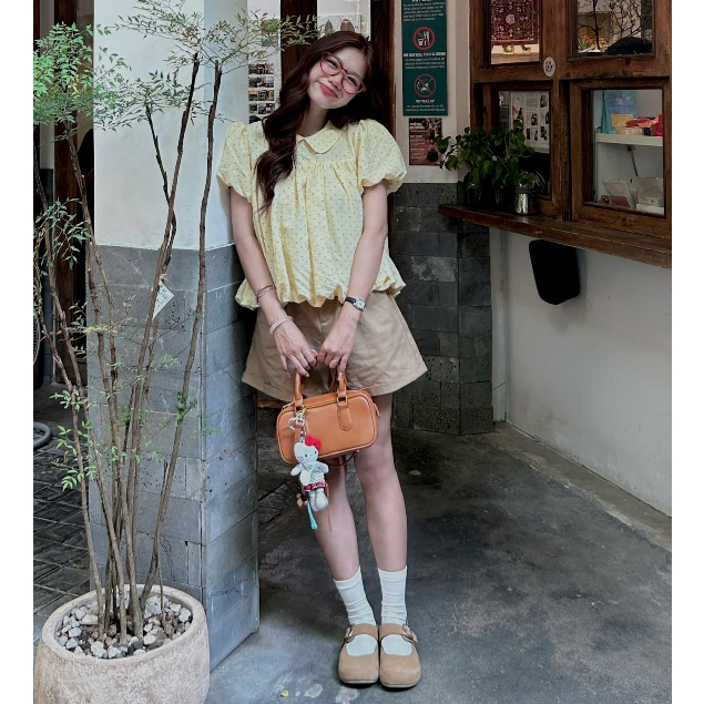 (OLDSCHOOL PHOTO) Lisa Top เสื้อเชิ้ตเบบี้ดอลล์คอปกบัวเนื้อนุ่ม
