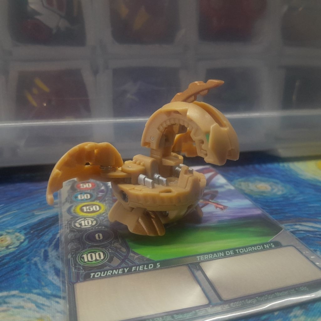 Naga - โมเดล Bakugan Battle Brawlers S1 (ของแท้)