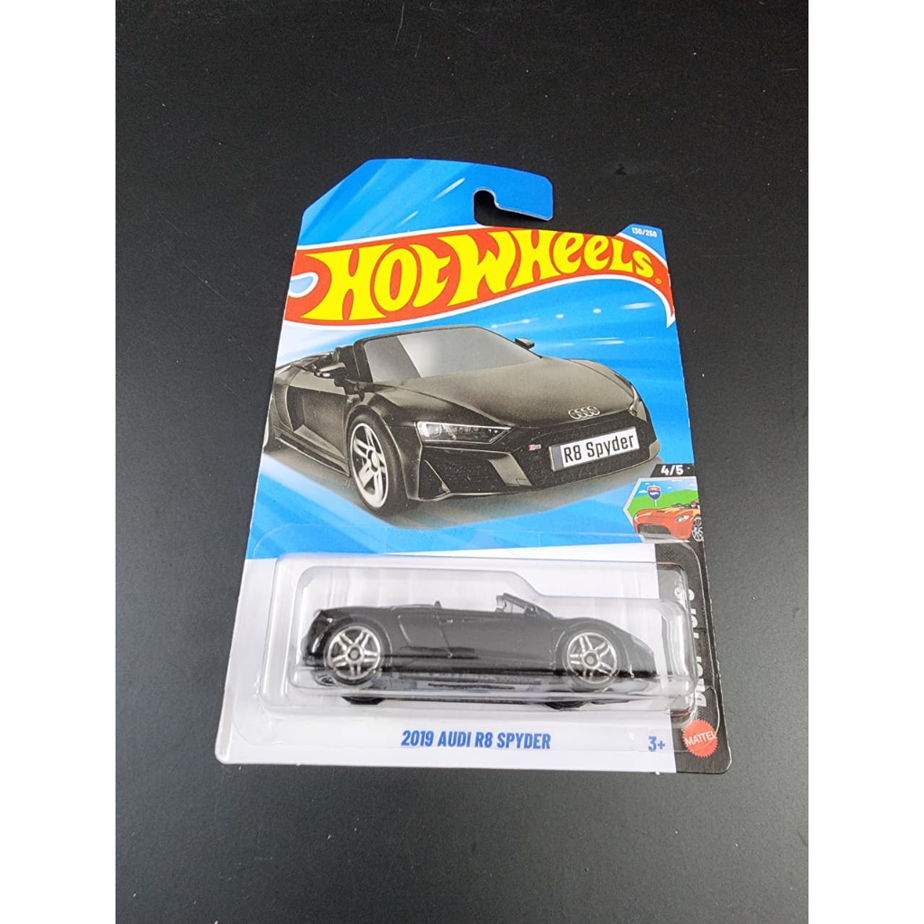 ของแท้ Hot Wheels 2019 Audi R8 Spyder รถรุ่น 1:64 สเกล