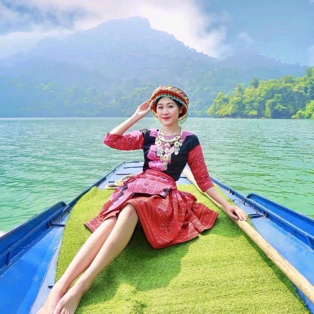 Hmong ชาติพันธุ์คนสร้อยคอโบโฮวินเทจคนสัมฤทธิ์ (มีหลายรุ่น)