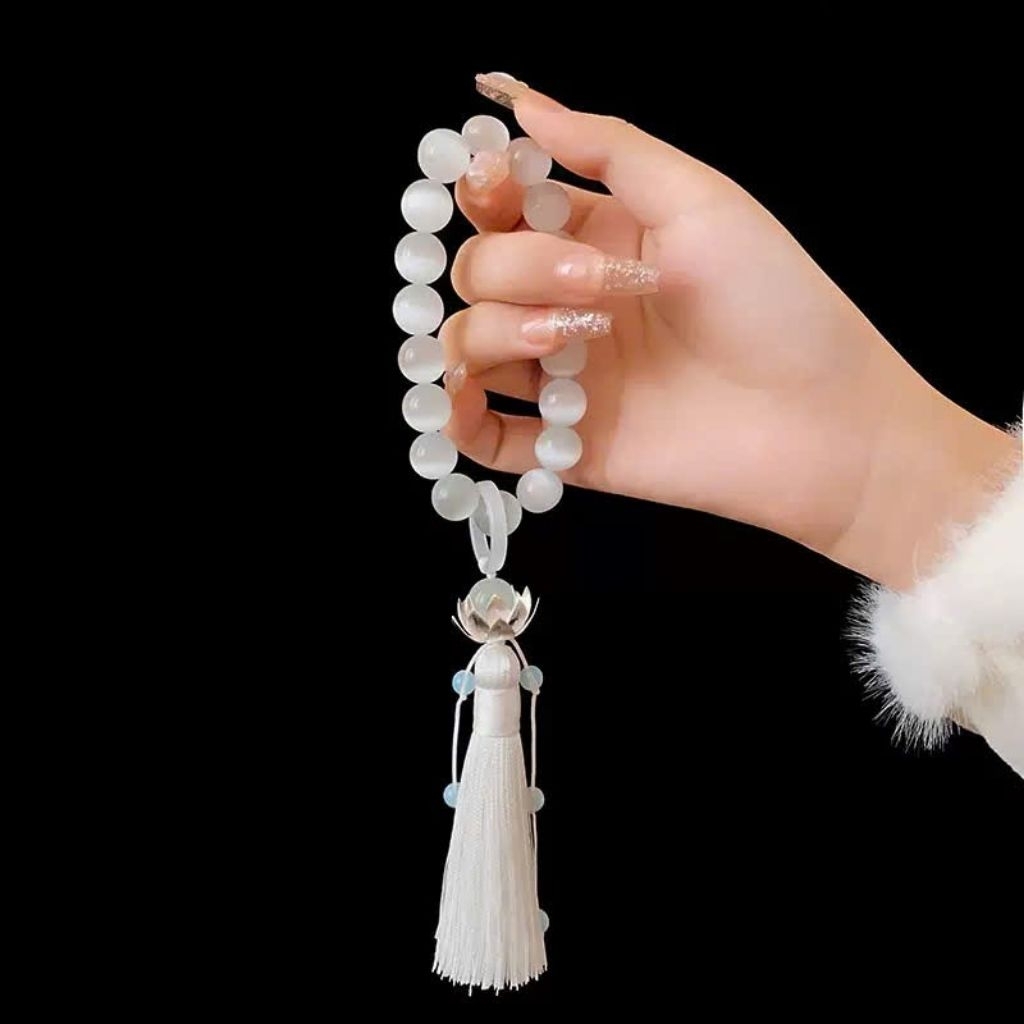HAND-HAND BEADS WITH SESAME EYE STONE, พู่สร้อยคอ LOTUS, กล่องของขวัญ