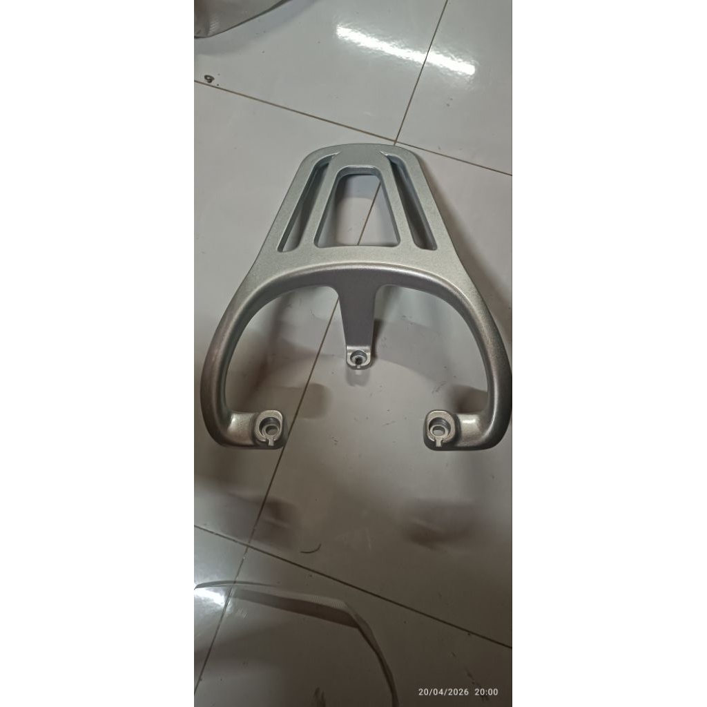YADEA ICUTE .YADEA ICUTE ELECTRIC MOTORCYCLE REAR BAGA