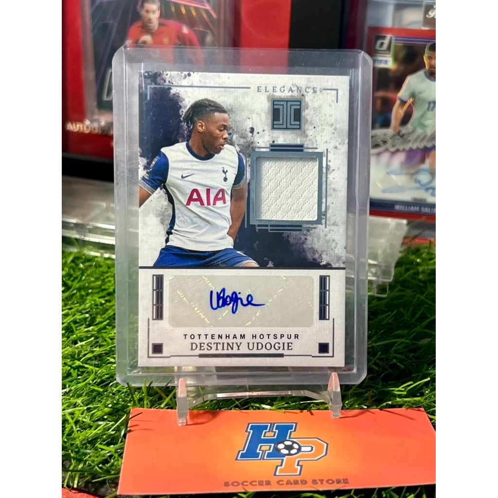 Destiny Udogie การ์ดฟุตบอลพร้อมลายเซ็นเสื้อชิ้น /49 Panini Impelcable 2024/25