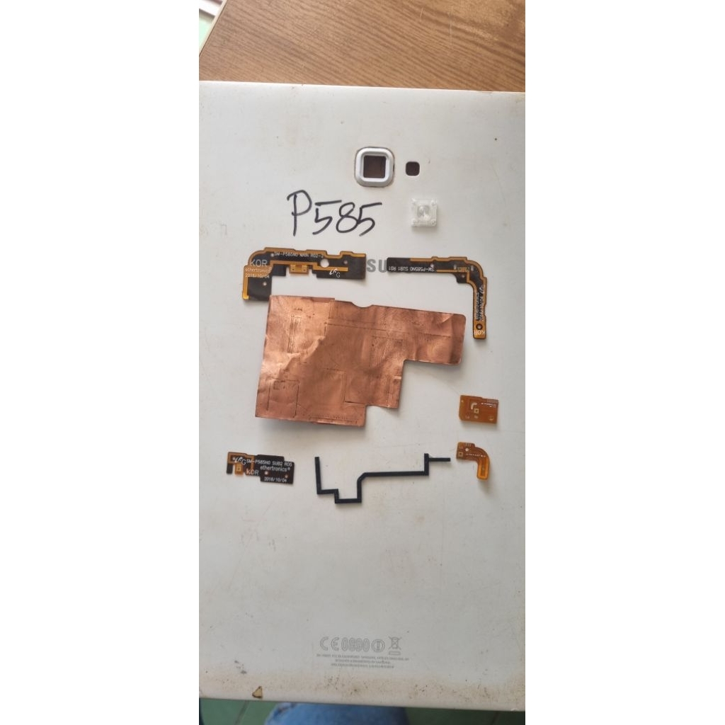 วงจรรับสัญญาณ wifi ด้านหลังแท็บเล็ต Ss P585y
